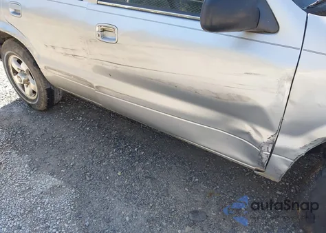 2002 Kia Sportage z USA, uszkodzony, nr VIN KNDJB723225109564